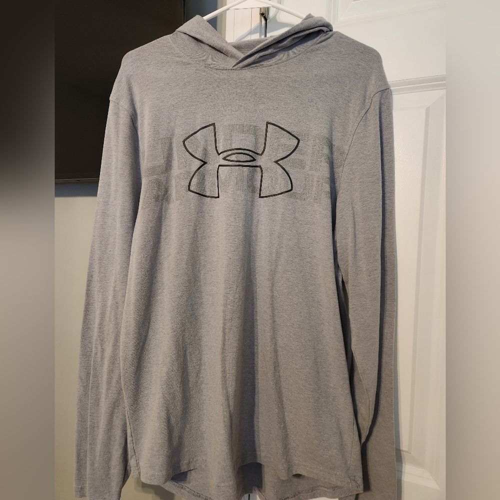 Under Armour cotton hoodie. Size Medium.